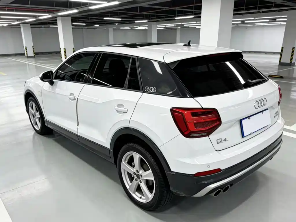 Audi Audi Q2L 2022 35 TFSI Progressive Elegant Edition 2023 - thumbnail 3