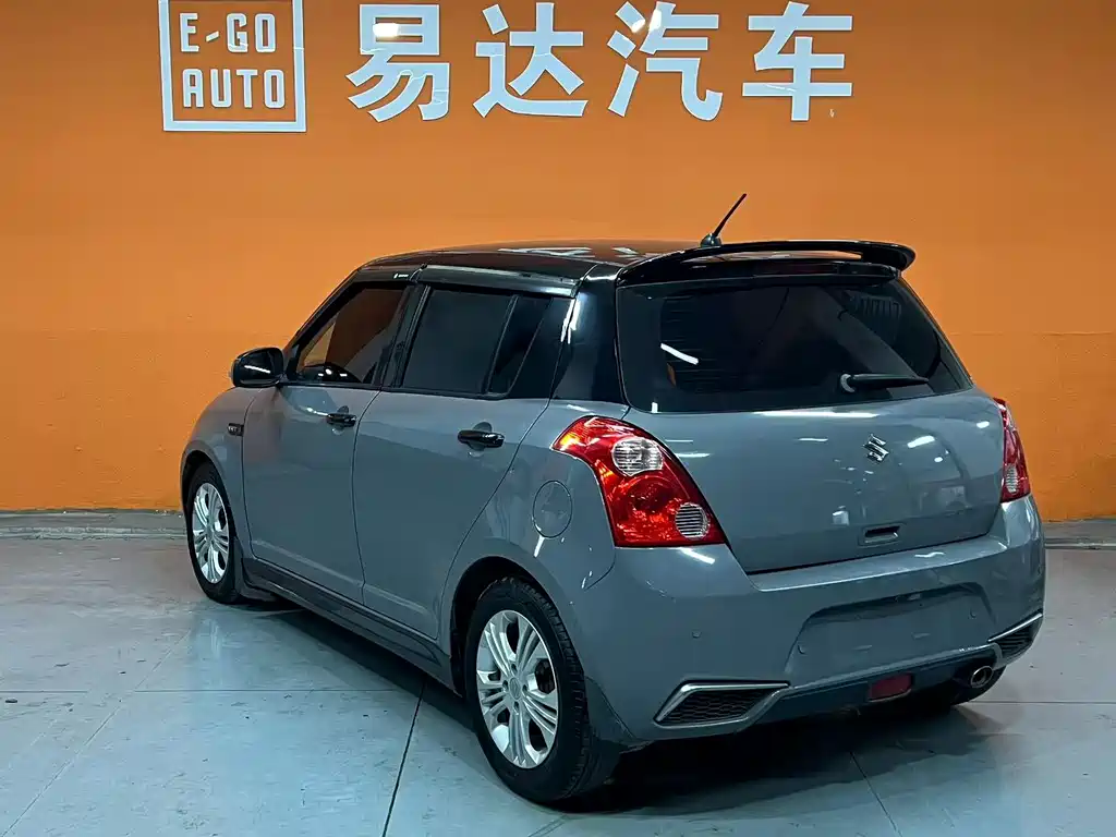 Suzuki Swift 2013 1.5L Automatic Standard Edition 2014 - thumbnail 4