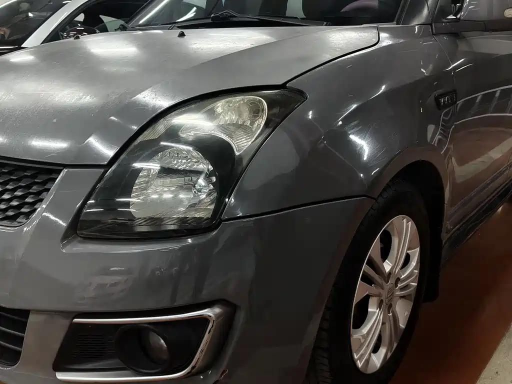 Suzuki Swift 2013 1.5L Automatic Standard Edition 2014 - thumbnail 9