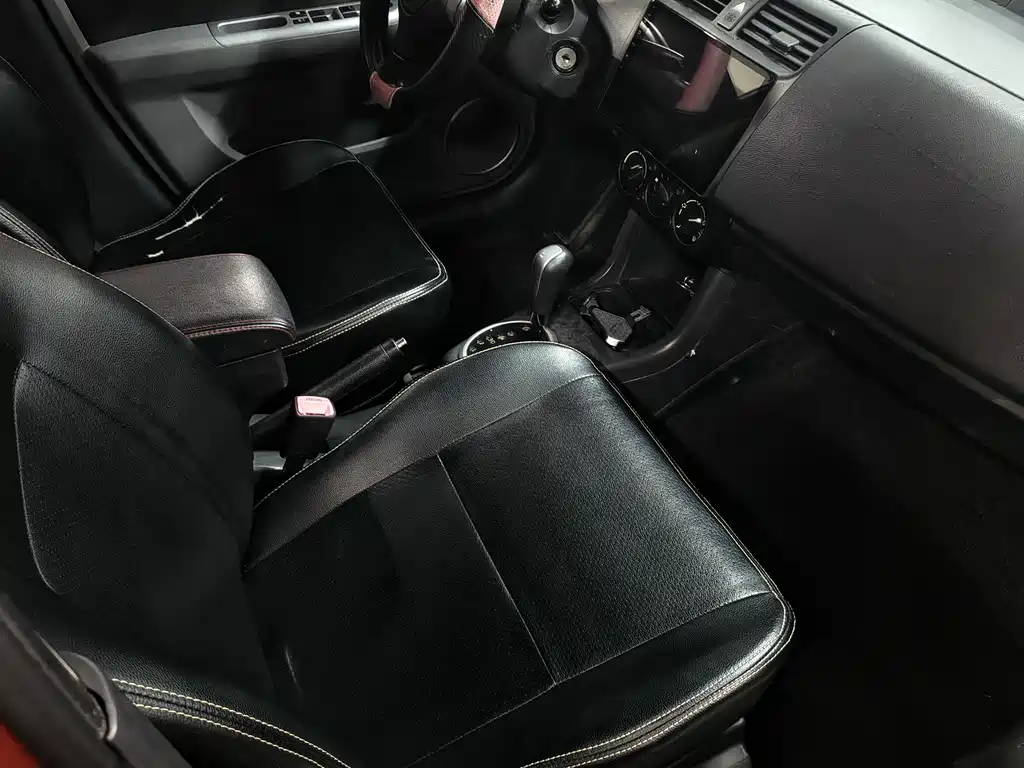 Suzuki Swift 2013 1.5L Automatic Standard Edition 2014 - thumbnail 11