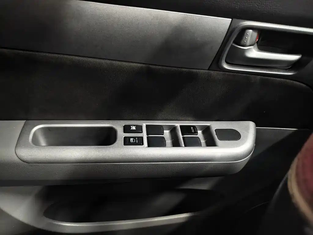 Suzuki Swift 2013 1.5L Automatic Standard Edition 2014 - thumbnail 13