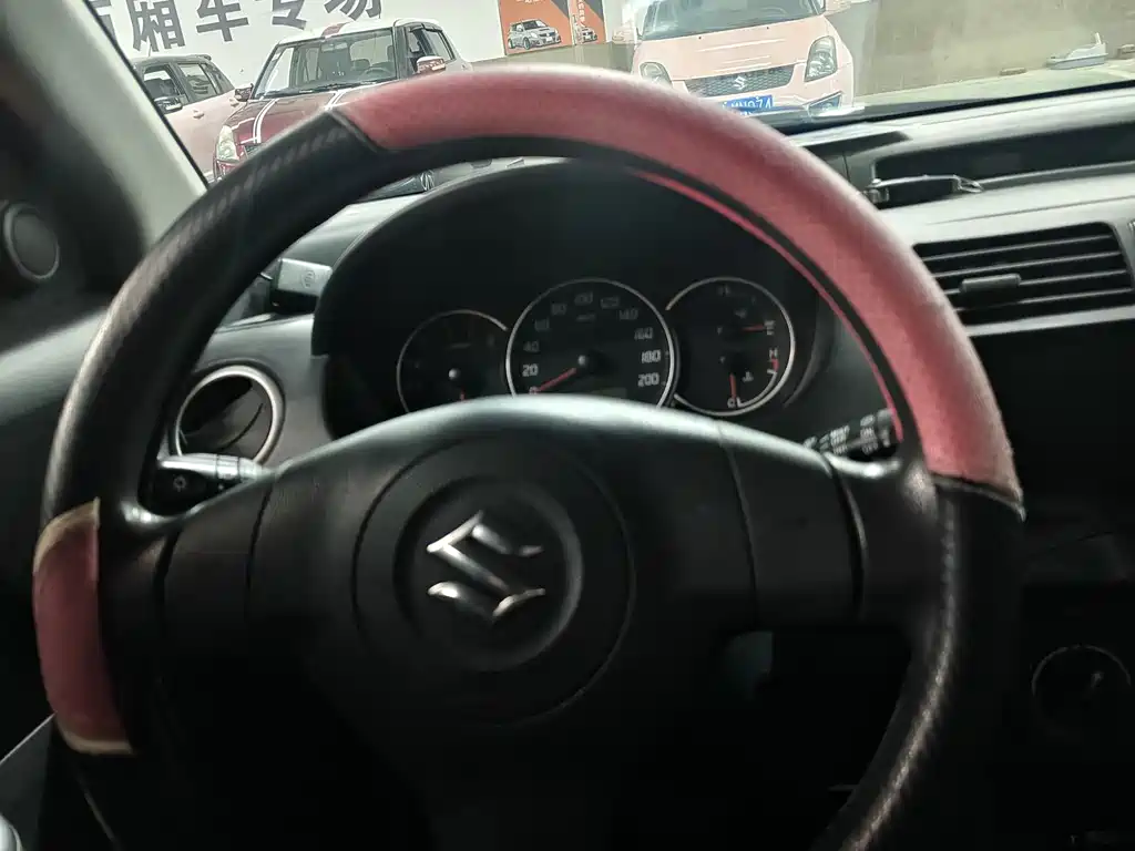 Suzuki Swift 2013 1.5L Automatic Standard Edition 2014 - thumbnail 14