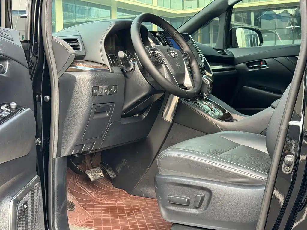 Toyota Alphard 2021 Model Hybrid 2.5L Executive Version 2023 - thumbnail 9