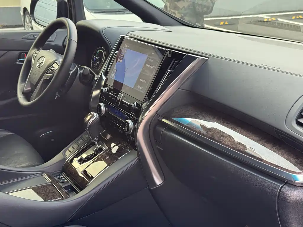 Toyota Alphard 2021 Model Hybrid 2.5L Executive Version 2023 - thumbnail 15