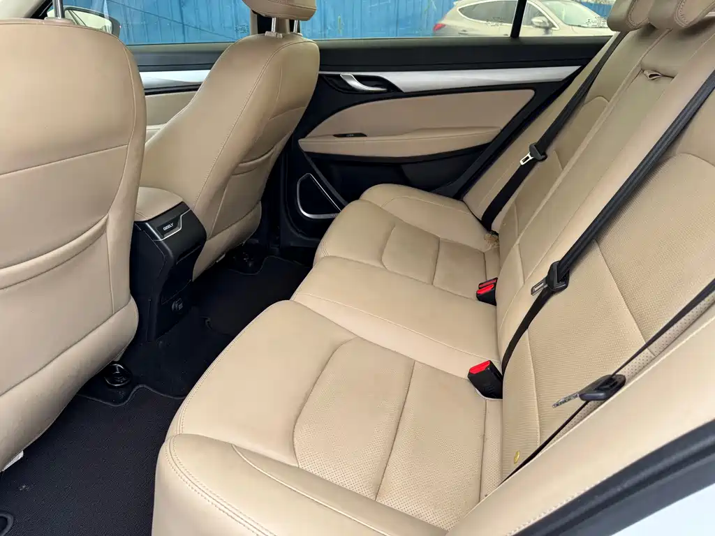 Geely Auto Geely Emgrand 2018 1.5L Manual Luxury Edition 2019 - thumbnail 10
