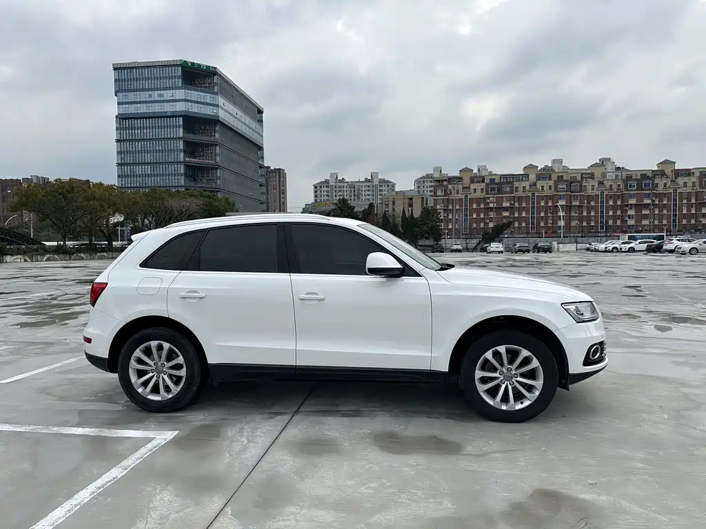 Audi Audi Q5 2015 40 TFSI Technology Edition 2015 - thumbnail 3