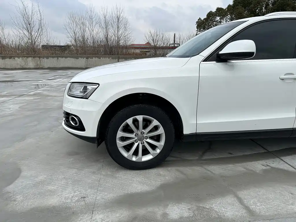Audi Audi Q5 2015 40 TFSI Technology Edition 2015 - thumbnail 5