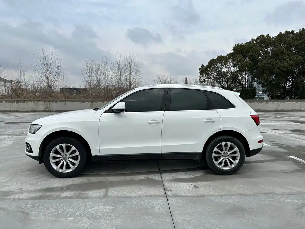 Audi Audi Q5 2015 40 TFSI Technology Edition 2015 - thumbnail 6