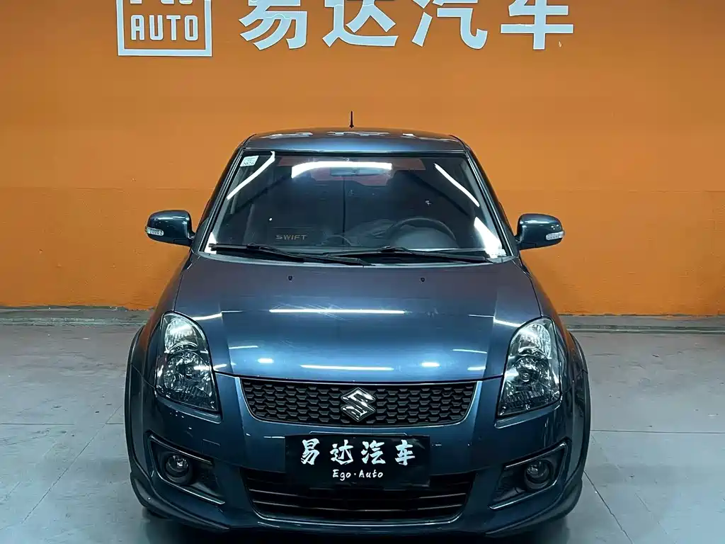 Suzuki Swift 2016 1.5L Automatic Fashion Cool Play Edition 2018 - thumbnail 2