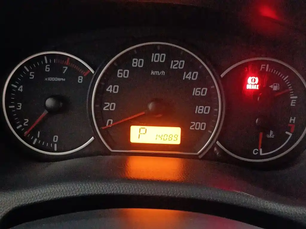 Suzuki Swift 2016 1.5L Automatic Fashion Cool Play Edition 2018 - thumbnail 14