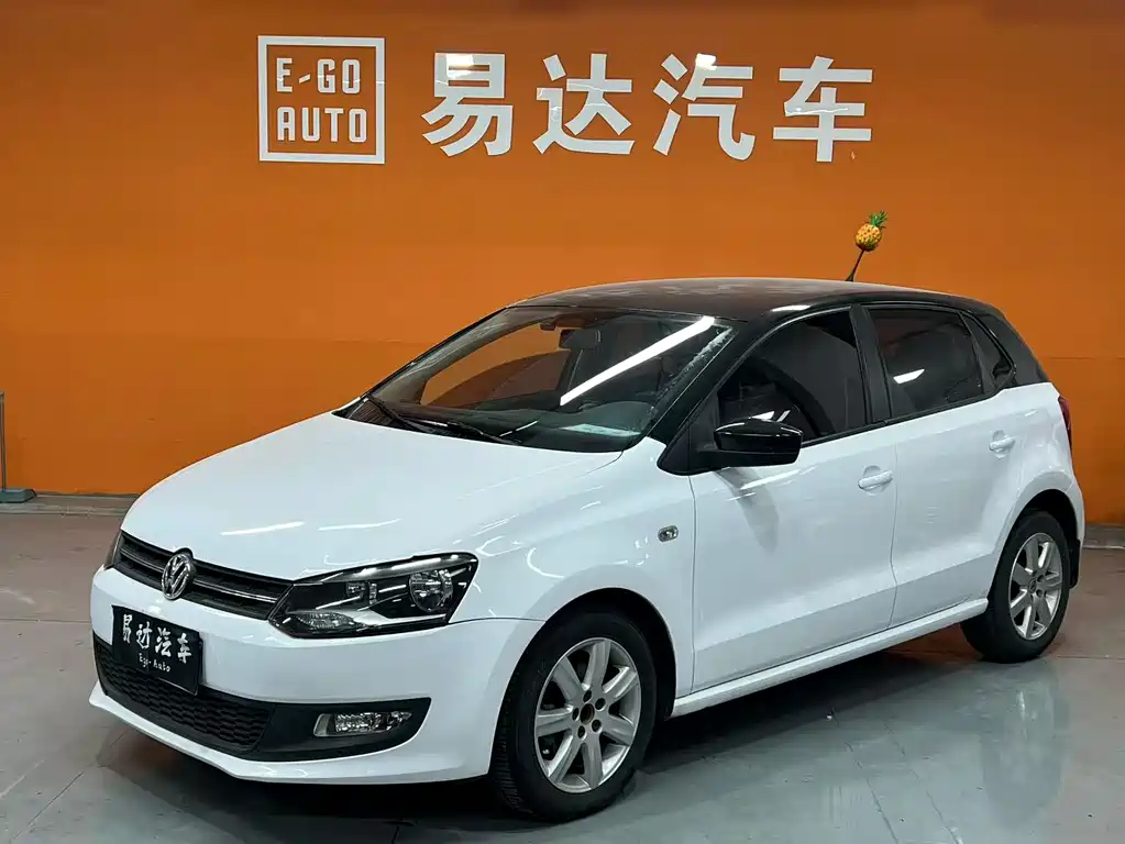 Volkswagen Volkswagen Polo 2013 1.6L Automatic Comfort Edition 2014