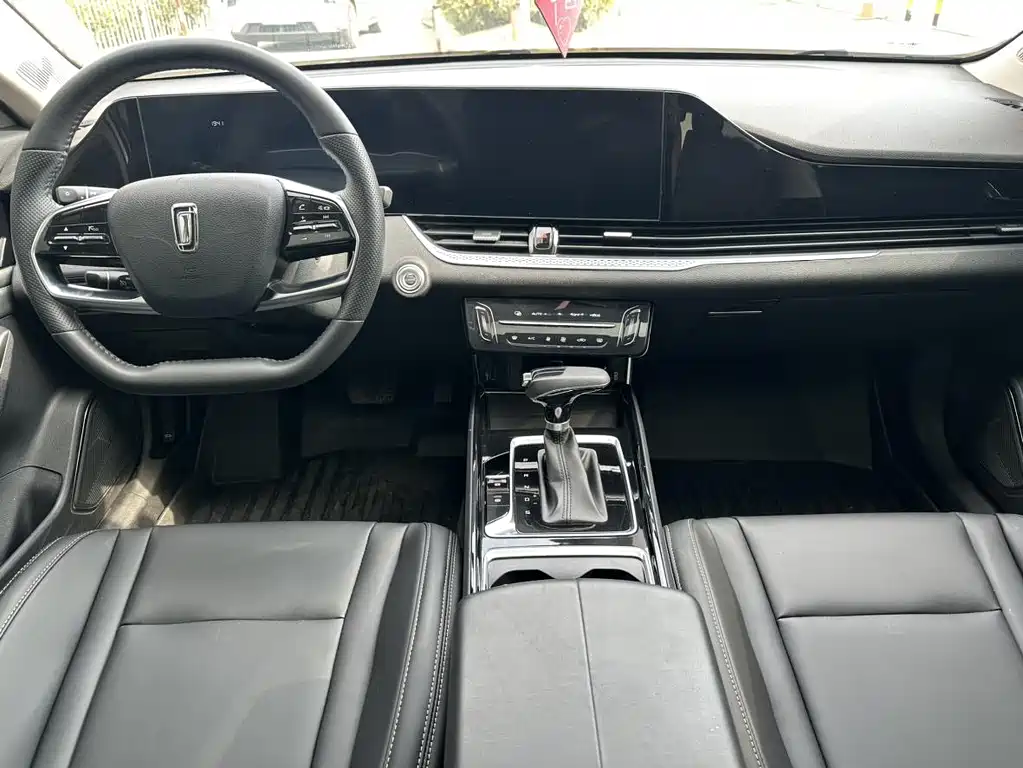 Bestune Bestune B70 2021 1.5T Automatic Enjoy Edition 2022 - thumbnail 4