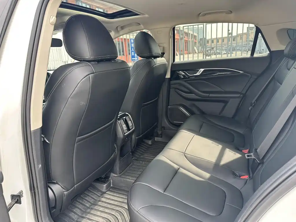 Bestune Bestune B70 2021 1.5T Automatic Enjoy Edition 2022 - thumbnail 9