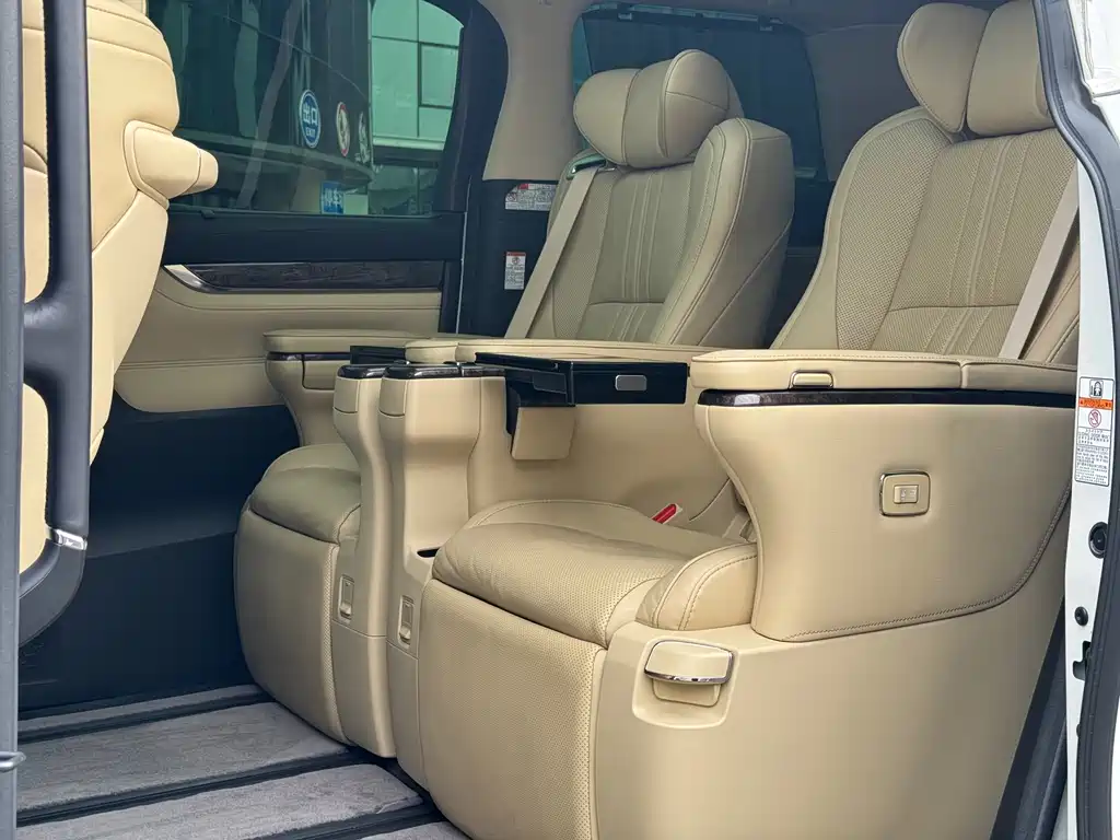 Toyota Alphard 2020 Model Hybrid 2.5L Executive Version 2020 - thumbnail 7
