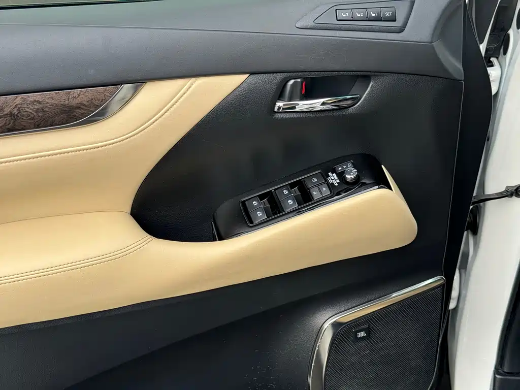 Toyota Alphard 2020 Model Hybrid 2.5L Executive Version 2020 - thumbnail 9