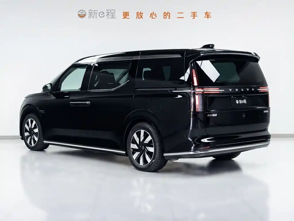 Volvo Volvo EM90 2025 Ultra Six-Seat 2024 - thumbnail 4