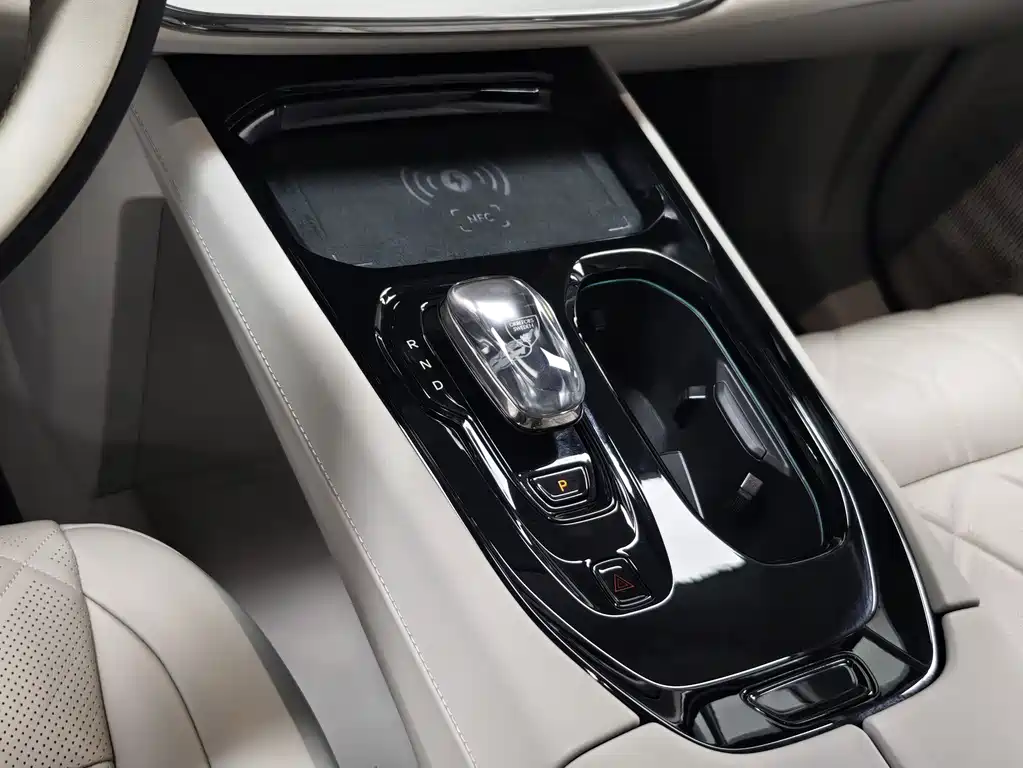 Volvo Volvo EM90 2025 Ultra Six-Seat 2024 - thumbnail 20