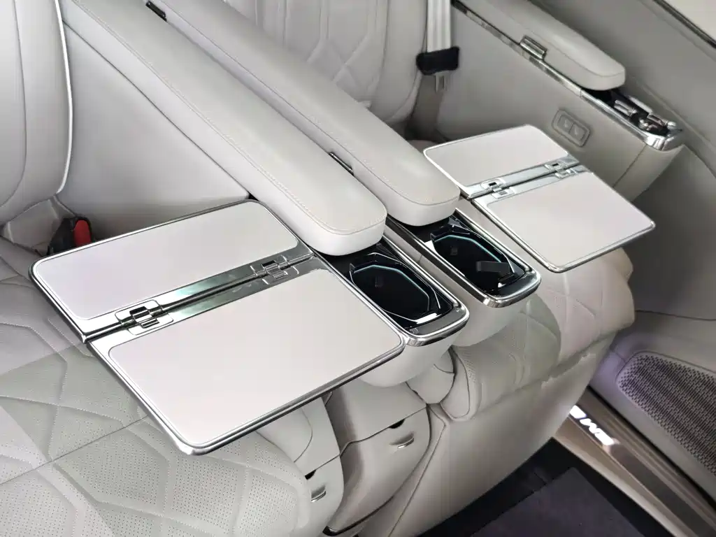 Volvo Volvo EM90 2025 Ultra Six-Seat 2024 - thumbnail 23