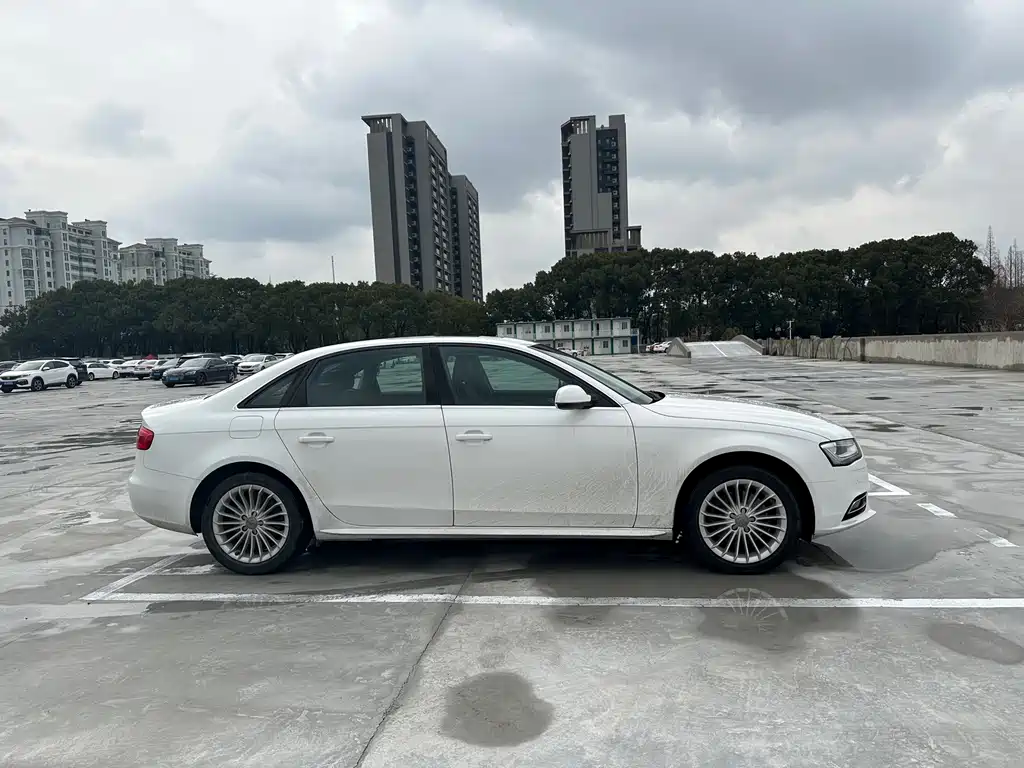 Audi Audi A4L 2015 35 TFSI Automatic Comfort Edition 2015 - thumbnail 3