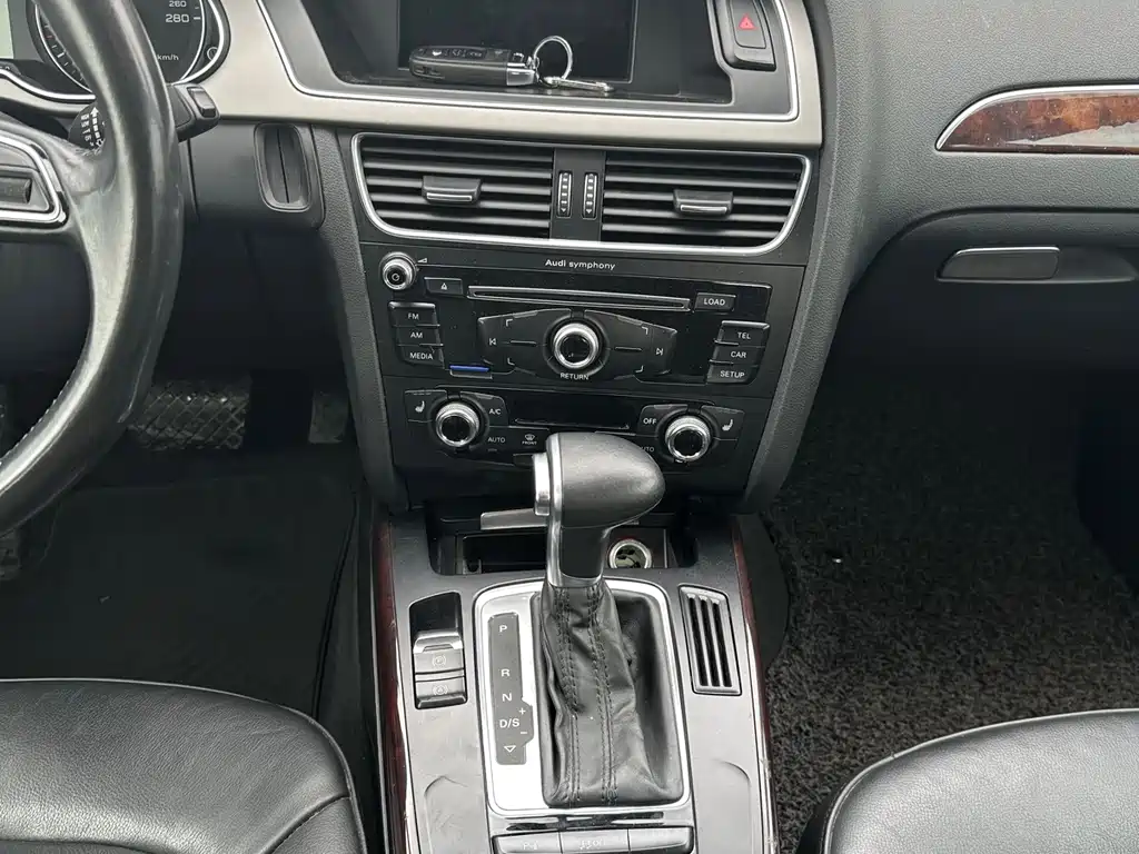 Audi Audi A4L 2015 35 TFSI Automatic Comfort Edition 2015 - thumbnail 14