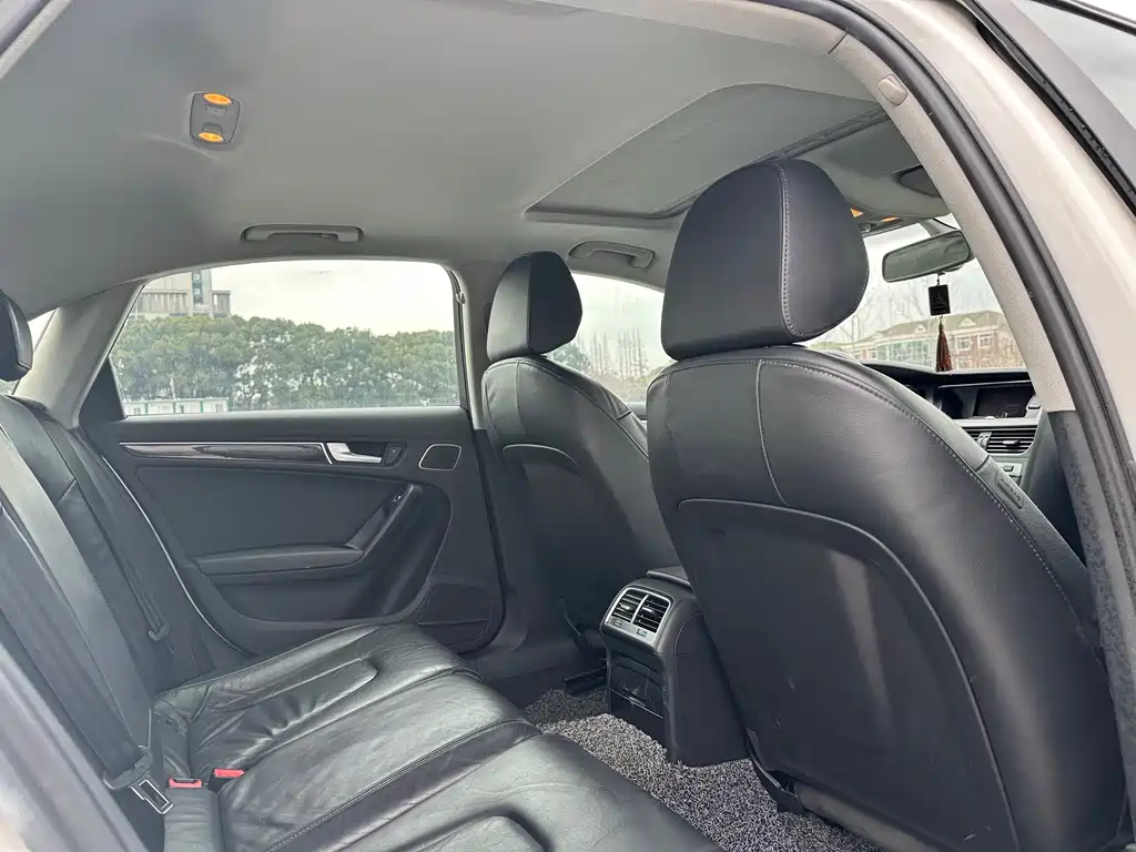 Audi Audi A4L 2015 35 TFSI Automatic Comfort Edition 2015 - thumbnail 16