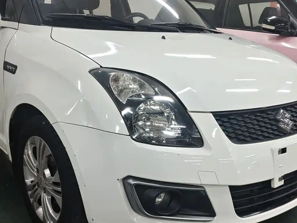 Suzuki Swift 2014 1.5L Automatic Fashion Edition 2016 - thumbnail 10
