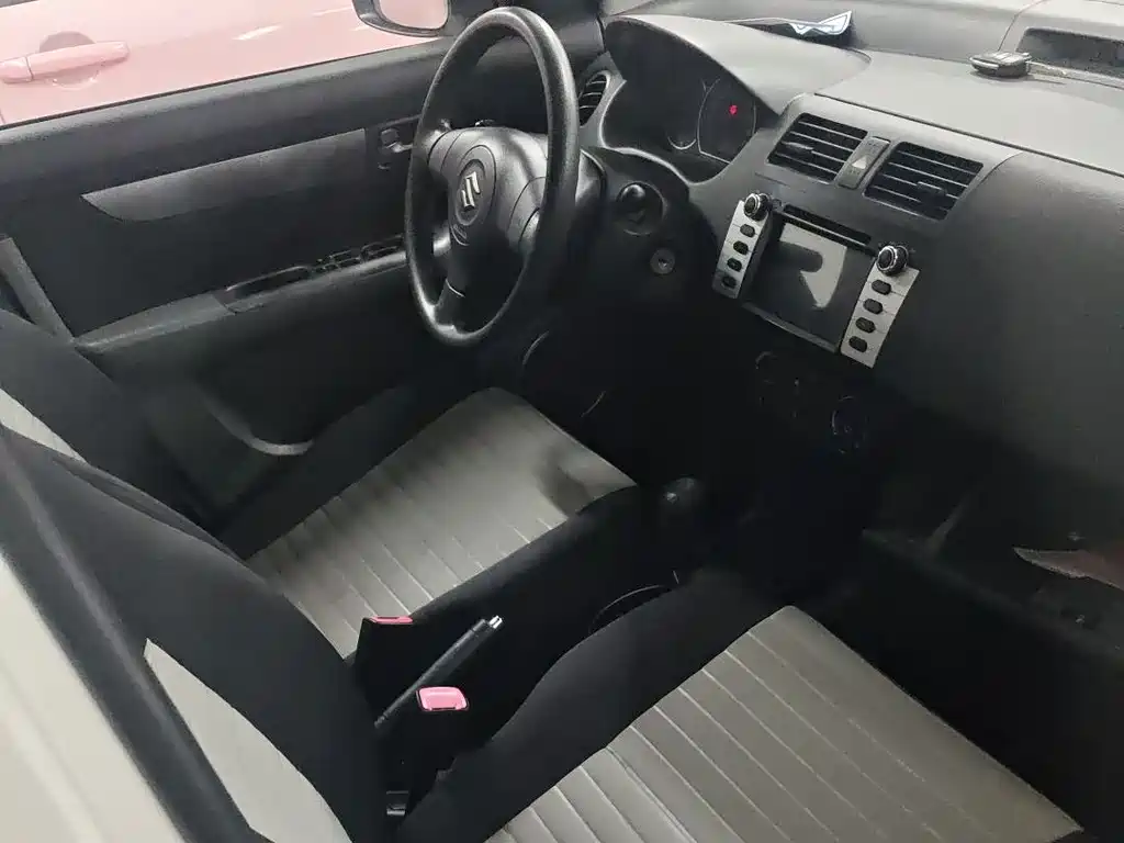 Suzuki Swift 2014 1.5L Automatic Fashion Edition 2016 - thumbnail 12