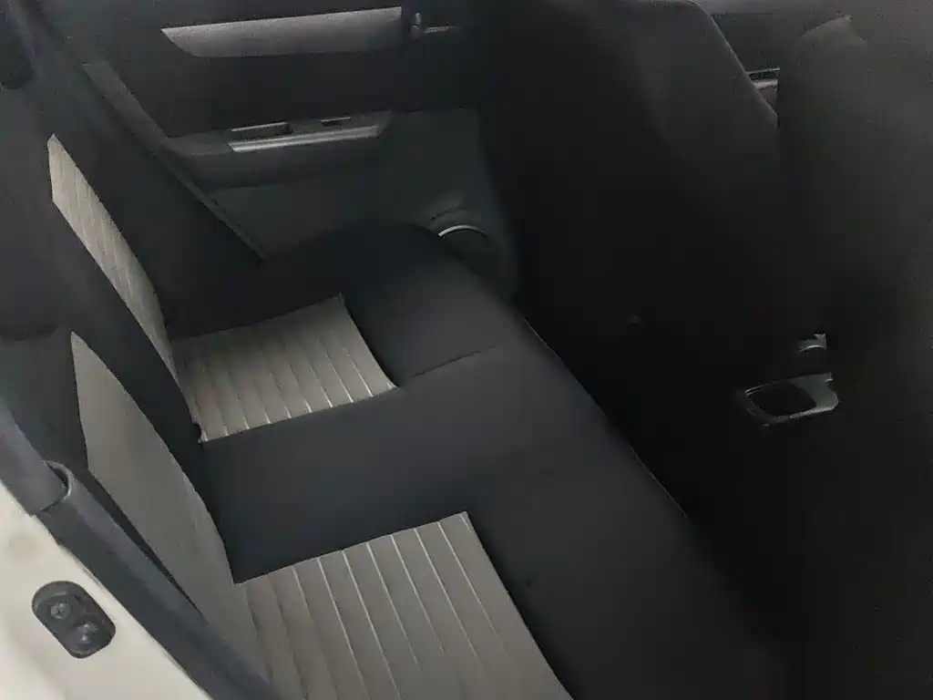 Suzuki Swift 2014 1.5L Automatic Fashion Edition 2016 - thumbnail 13