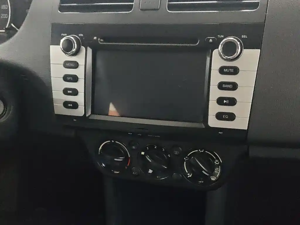 Suzuki Swift 2014 1.5L Automatic Fashion Edition 2016 - thumbnail 15