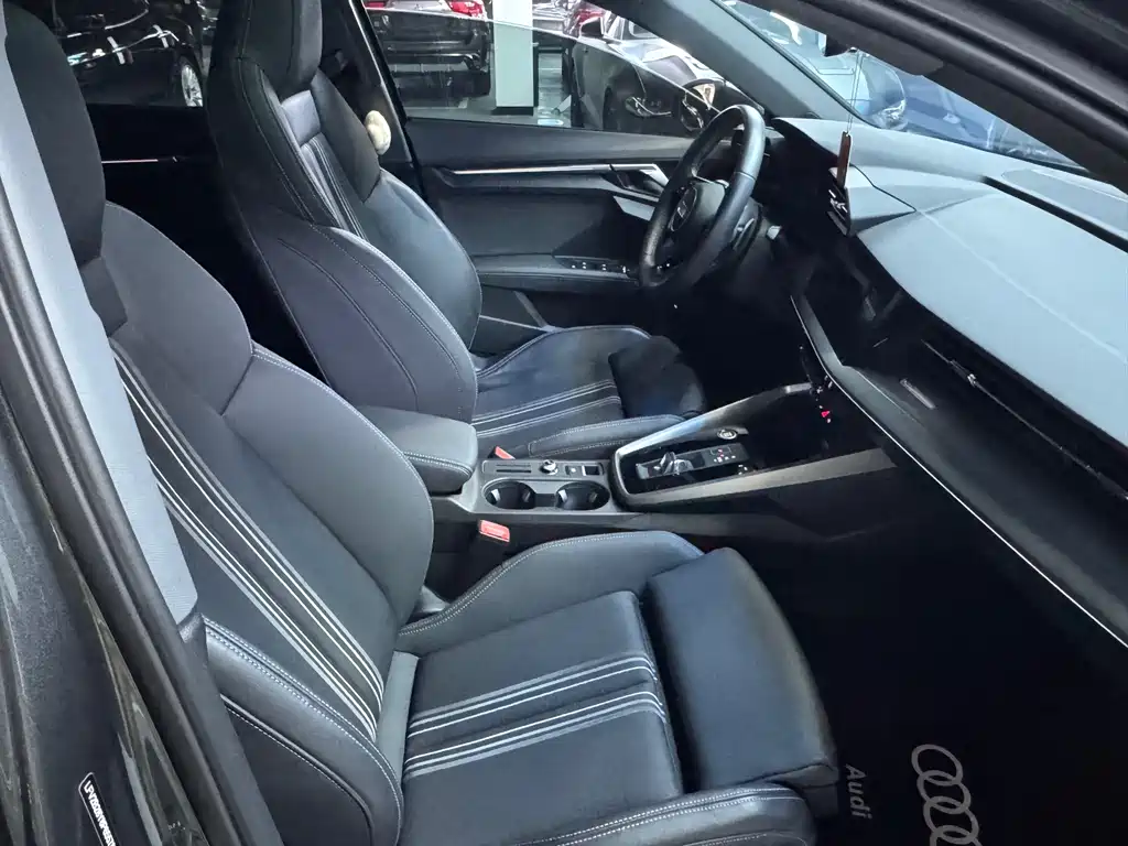 Audi Audi A3 Sportback 35 TFSI 2023 Fashion Sport Edition 2024 - thumbnail 8