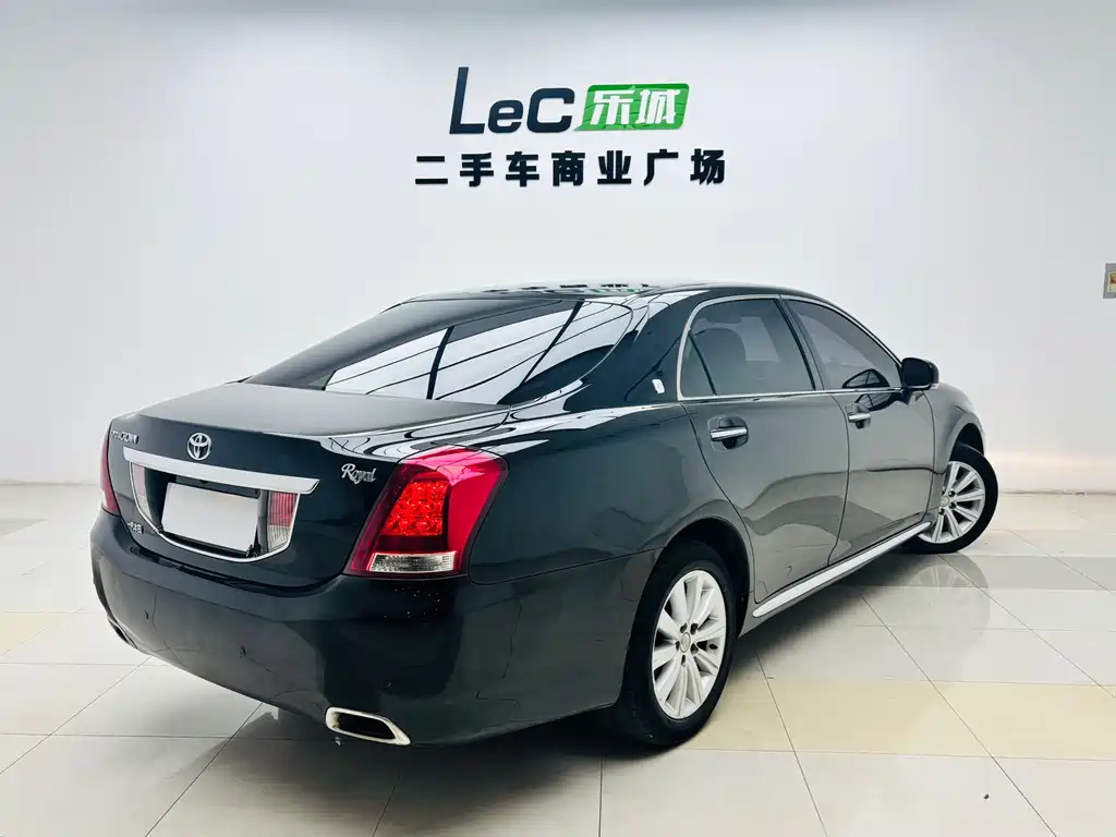 Toyota Toyota Crown 2010 2.5L Royal Leather Sunroof Navigation Edition 2011 - thumbnail 3