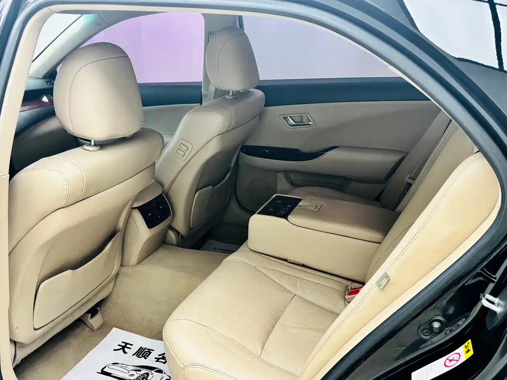 Toyota Toyota Crown 2010 2.5L Royal Leather Sunroof Navigation Edition 2011 - thumbnail 11