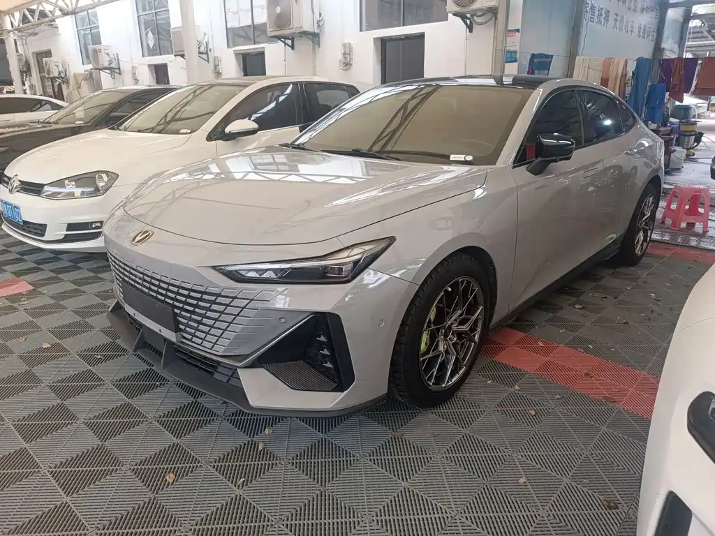 Changan Changan UNI-V 2022 1.5T Premium Edition 2022