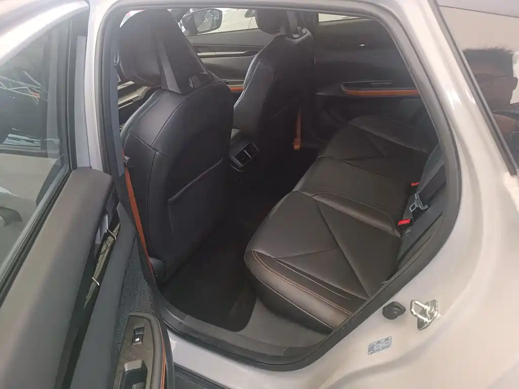 Changan Changan UNI-V 2022 1.5T Premium Edition 2022 - thumbnail 5