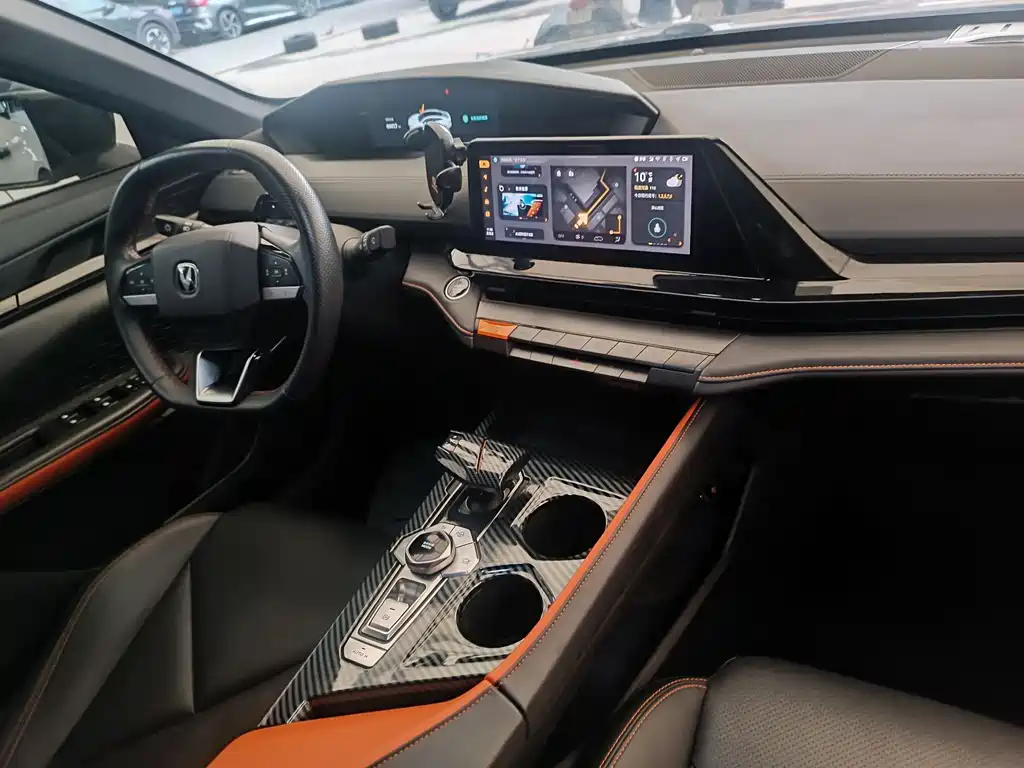 Changan Changan UNI-V 2022 1.5T Premium Edition 2022 - thumbnail 7