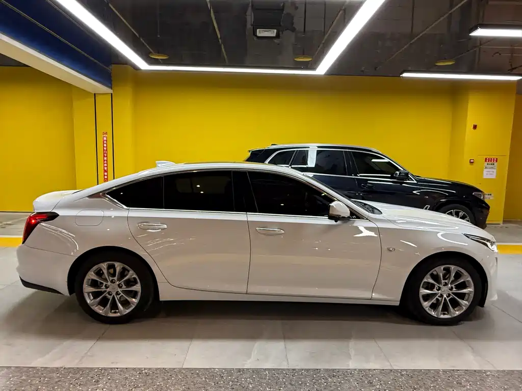 Cadillac Cadillac CT5 2020 Model Year Facelift 28T Sport Prestige 2020 - thumbnail 4