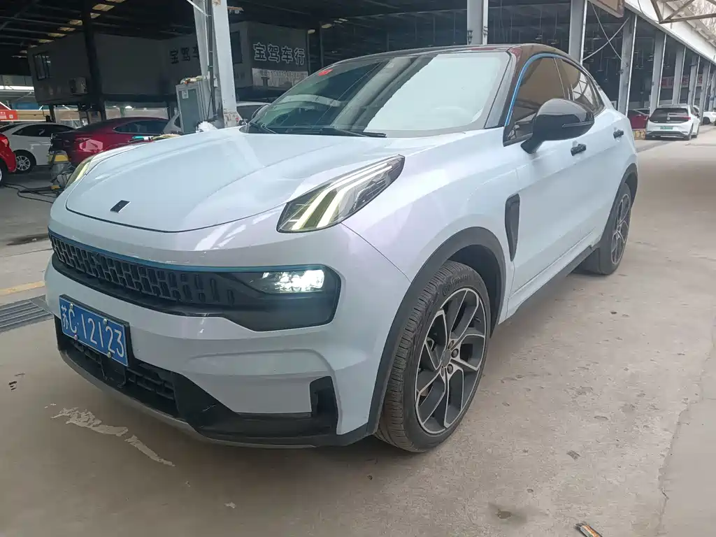 Lynk & Co Lynk & Co 01 2020 2.0TD FWD Halo 2021 - thumbnail 3