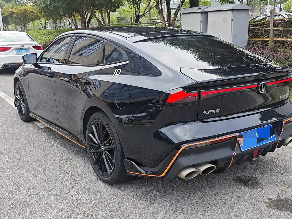Changan Changan UNI-V 2022 1.5T Sport Edition 2022 - thumbnail 4