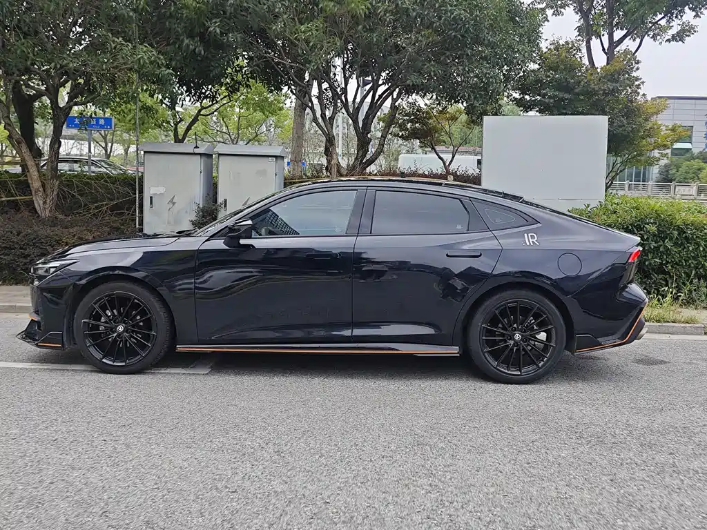 Changan Changan UNI-V 2022 1.5T Sport Edition 2022 - thumbnail 6