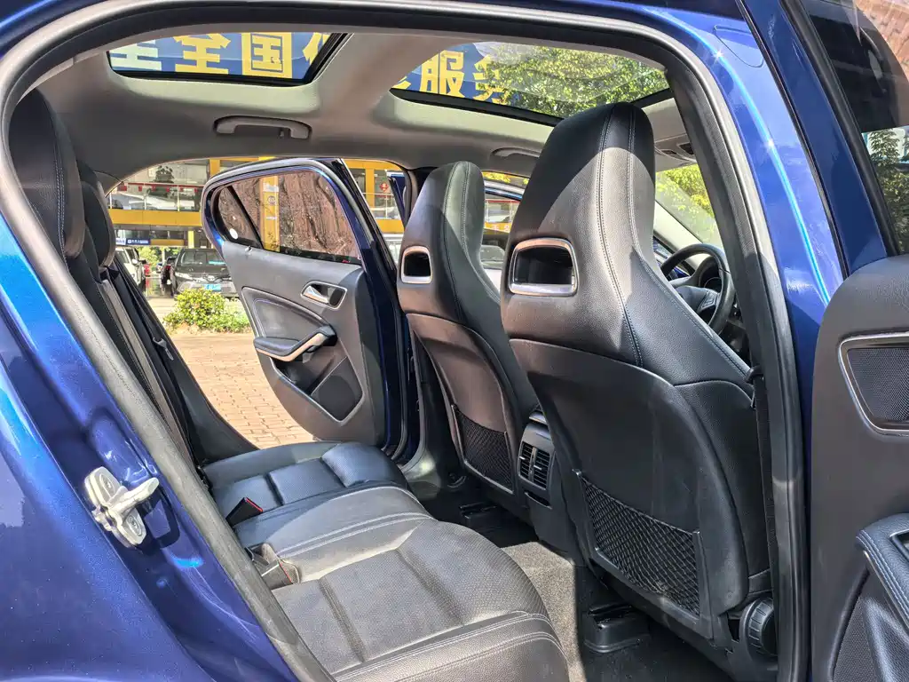 Mercedes-Benz Mercedes-Benz GLA 2016 GLA 200 Blue Edition 2016 - thumbnail 8