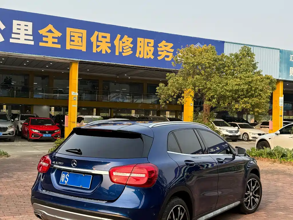 Mercedes-Benz Mercedes-Benz GLA 2016 GLA 200 Blue Edition 2016 - thumbnail 12