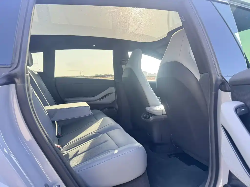 NIO NIO ET5T 2024 75kWh Touring 2025 - thumbnail 5