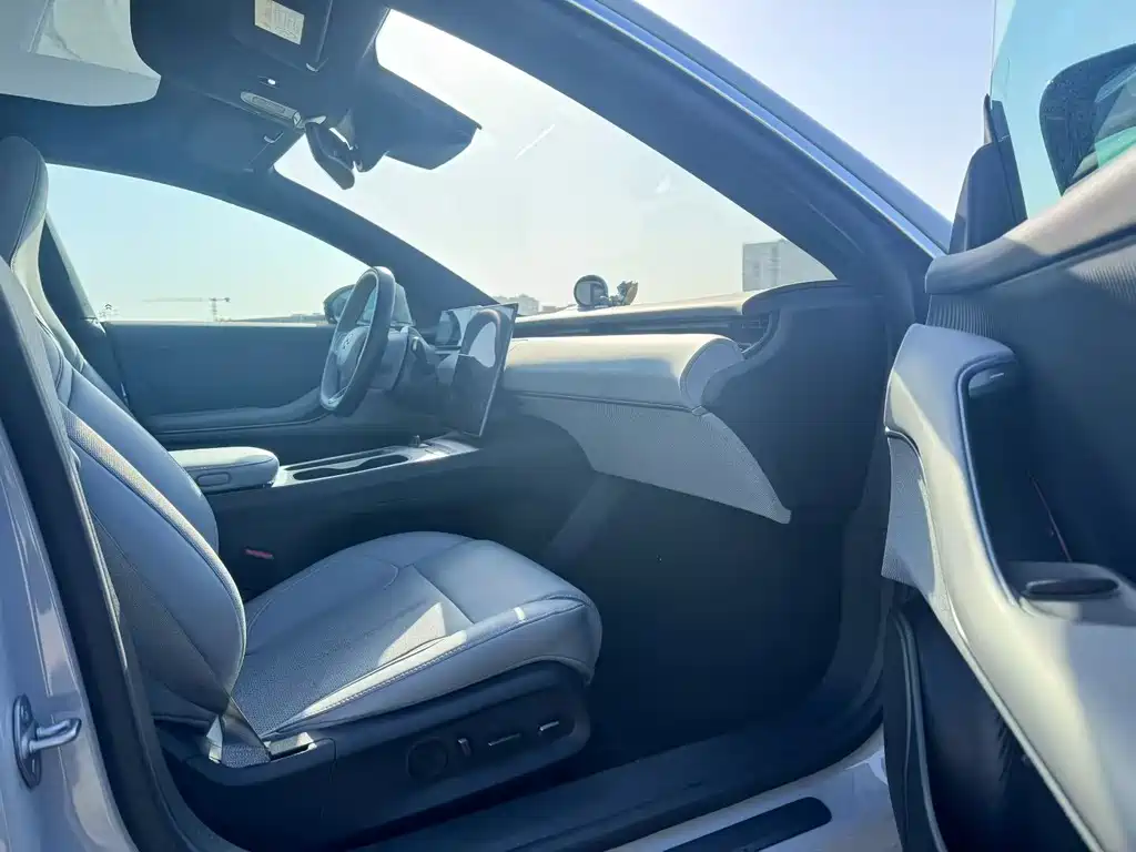 NIO NIO ET5T 2024 75kWh Touring 2025 - thumbnail 8
