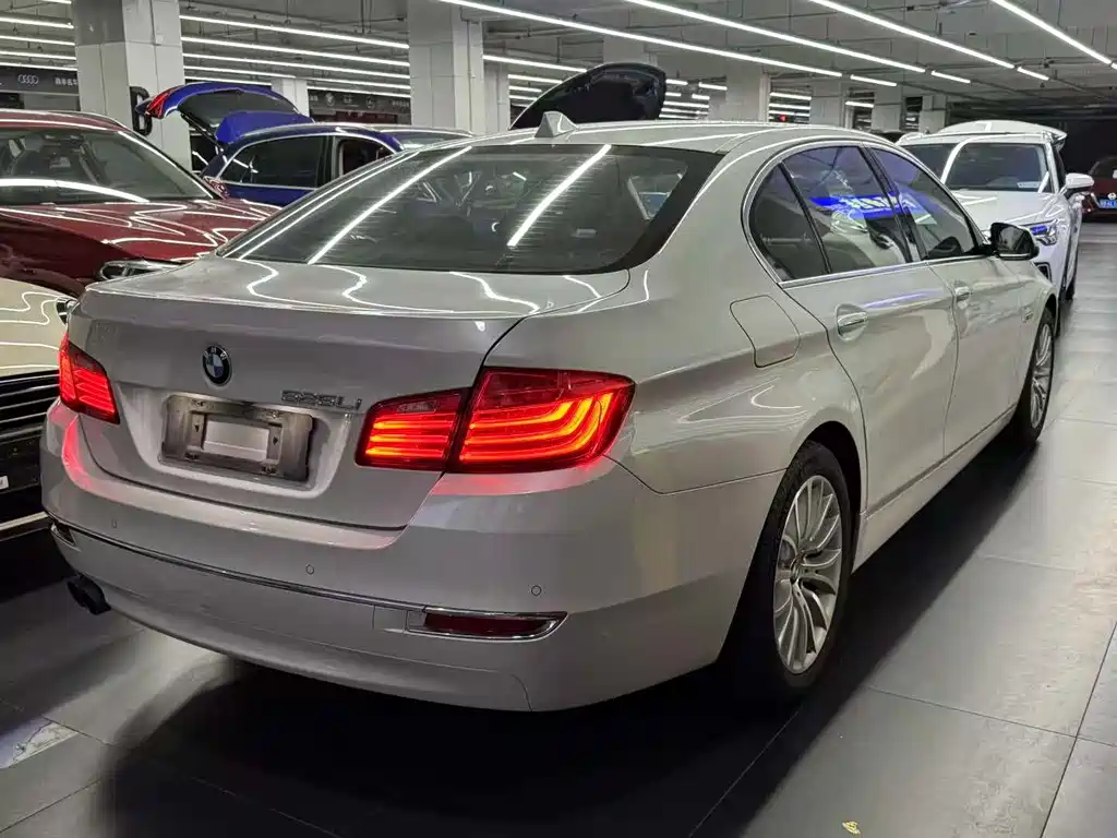 BMW BMW 5 Series 2014 525Li Luxury Design Package 2016 - thumbnail 9