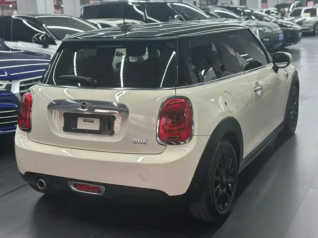 MINI MINI 2021 1.5T ONE 2021 - thumbnail 10