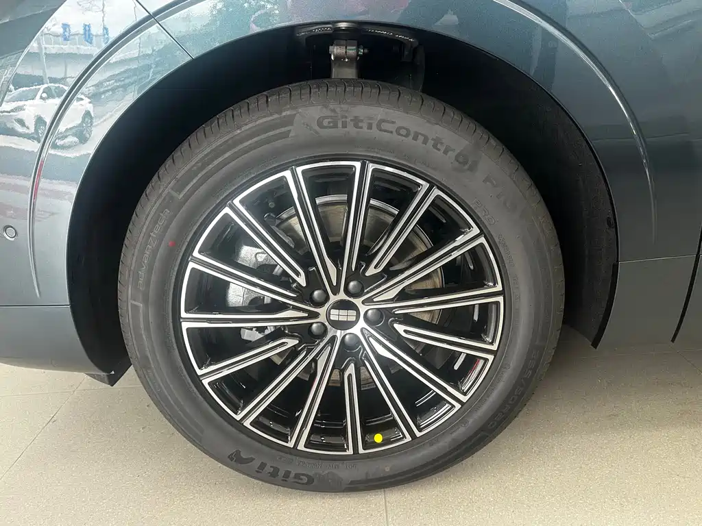 Geely Galaxy Galaxy M9 2025 Model 230km Two-Wheel Drive Smart Navigation Edition 2026 - thumbnail 6