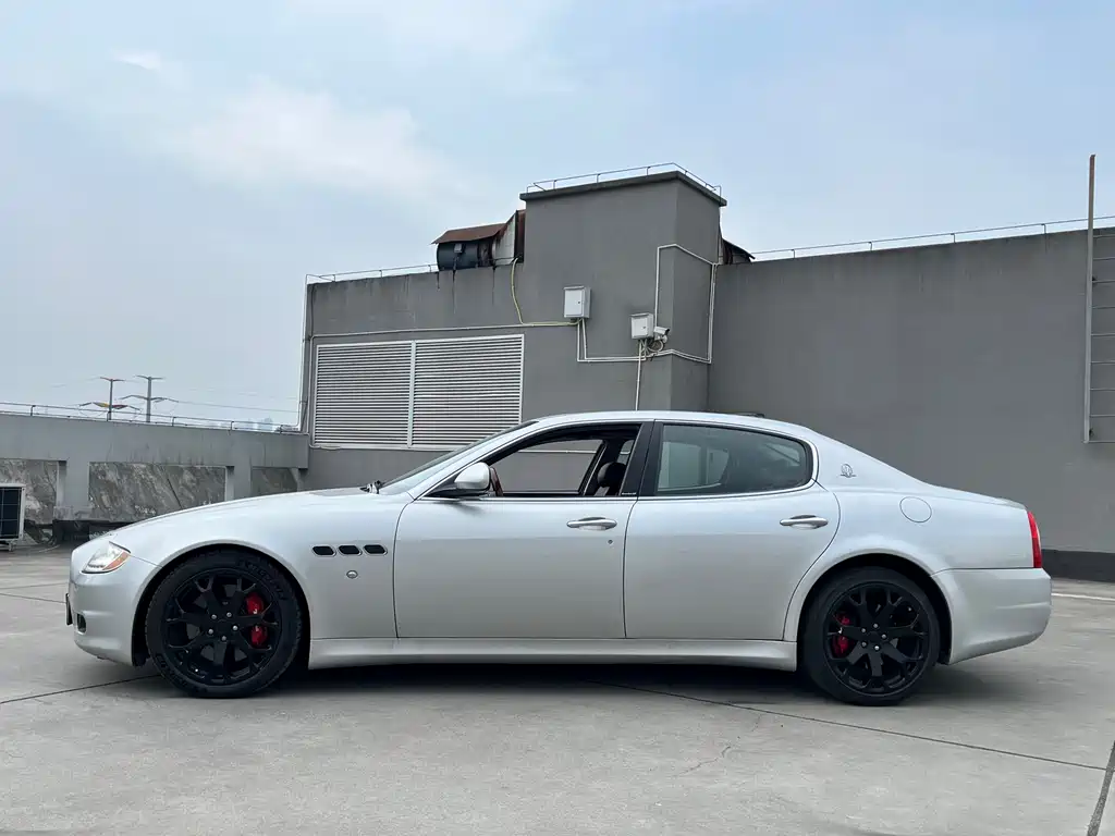 Maserati Chrysler 300C 2008 4.7L Executive Edition 2009 - thumbnail 4