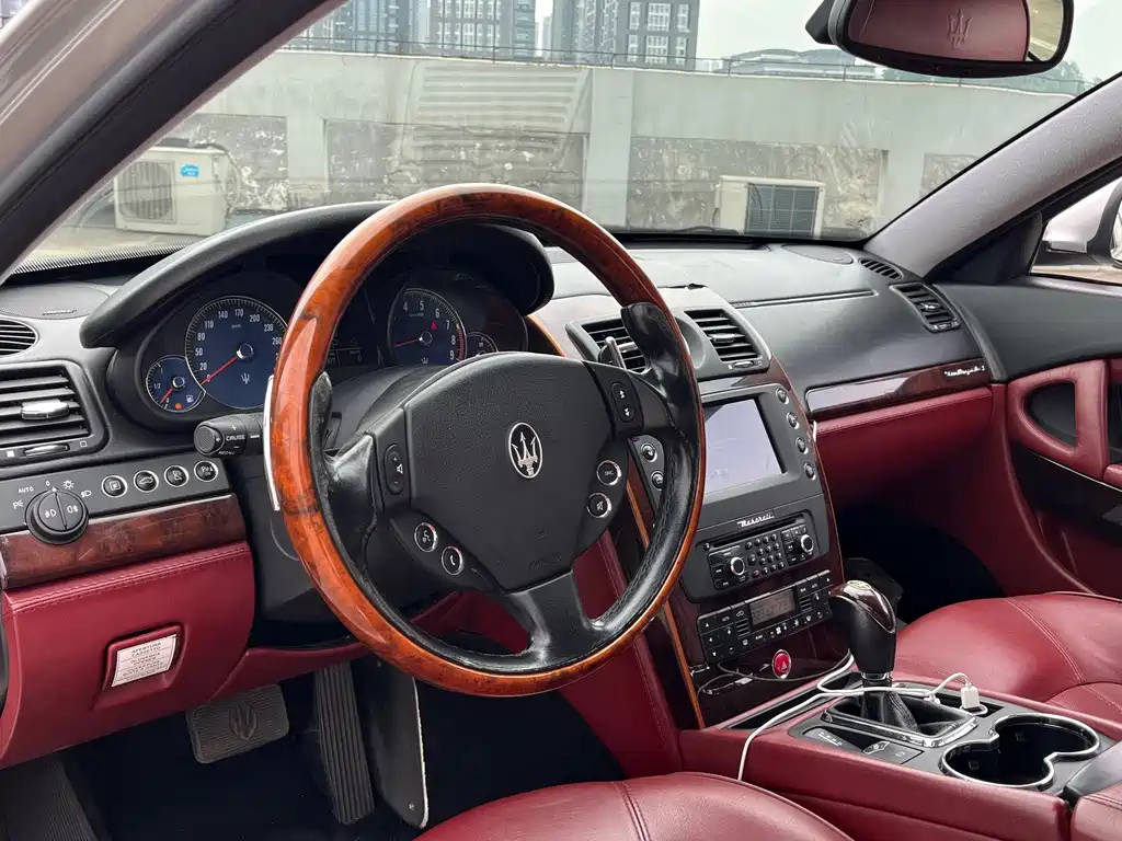 Maserati Chrysler 300C 2008 4.7L Executive Edition 2009 - thumbnail 9
