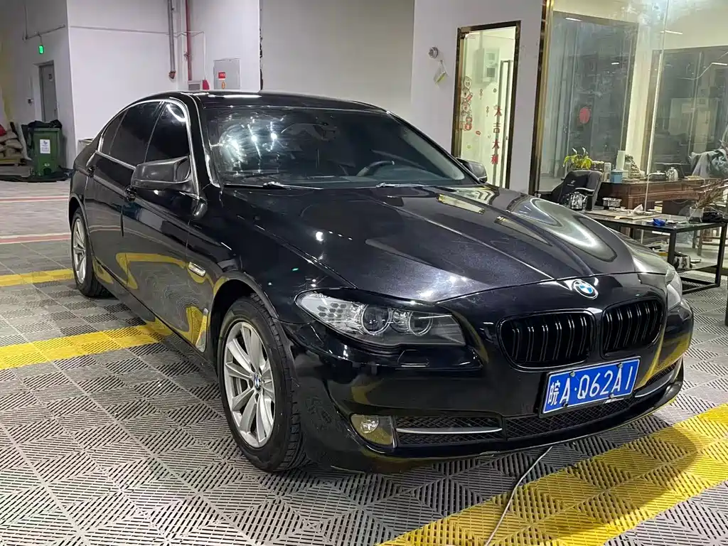BMW BMW 5 Series 2012 523Li Luxury Edition 2011 - thumbnail 3