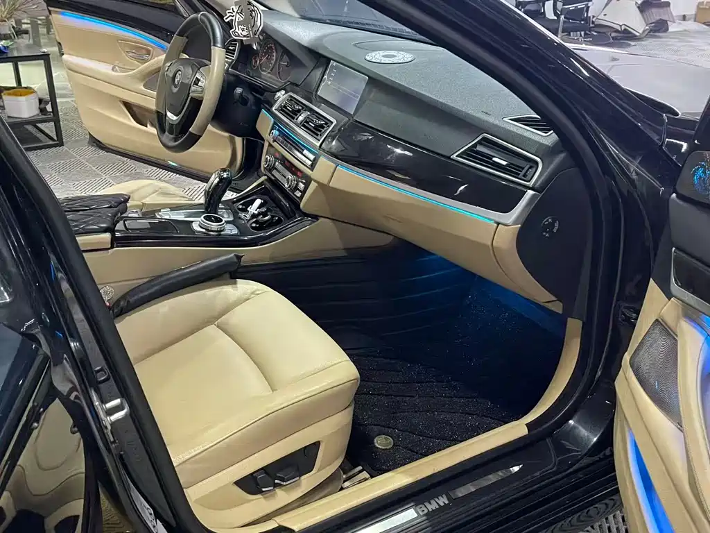 BMW BMW 5 Series 2012 523Li Luxury Edition 2011 - thumbnail 11